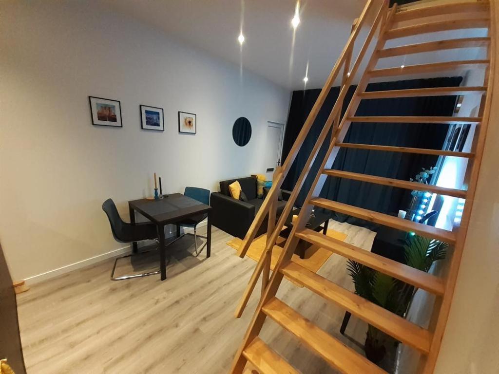Appartement Deluxe Tilburg Bagian luar foto