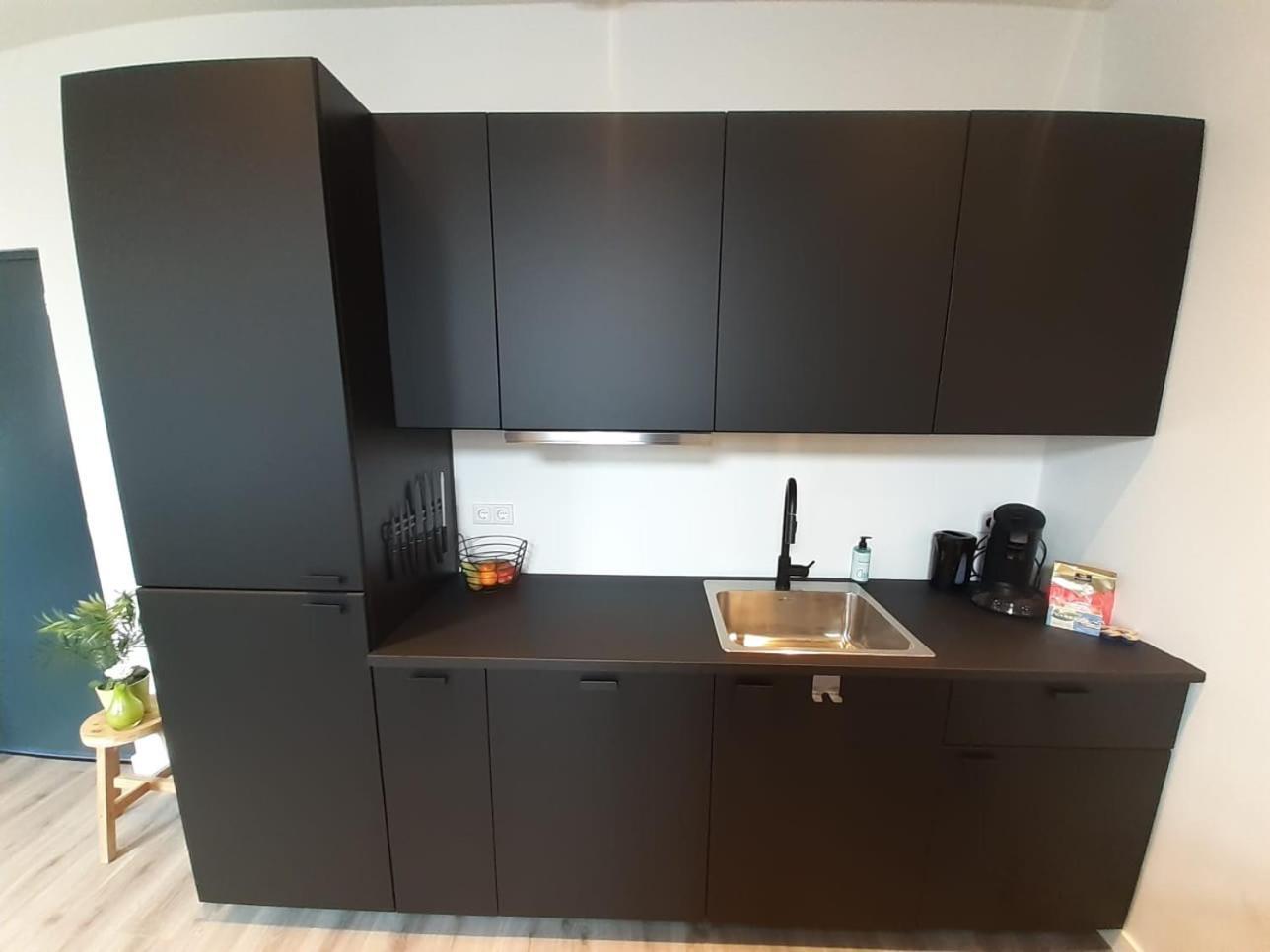 Appartement Deluxe Tilburg Bagian luar foto