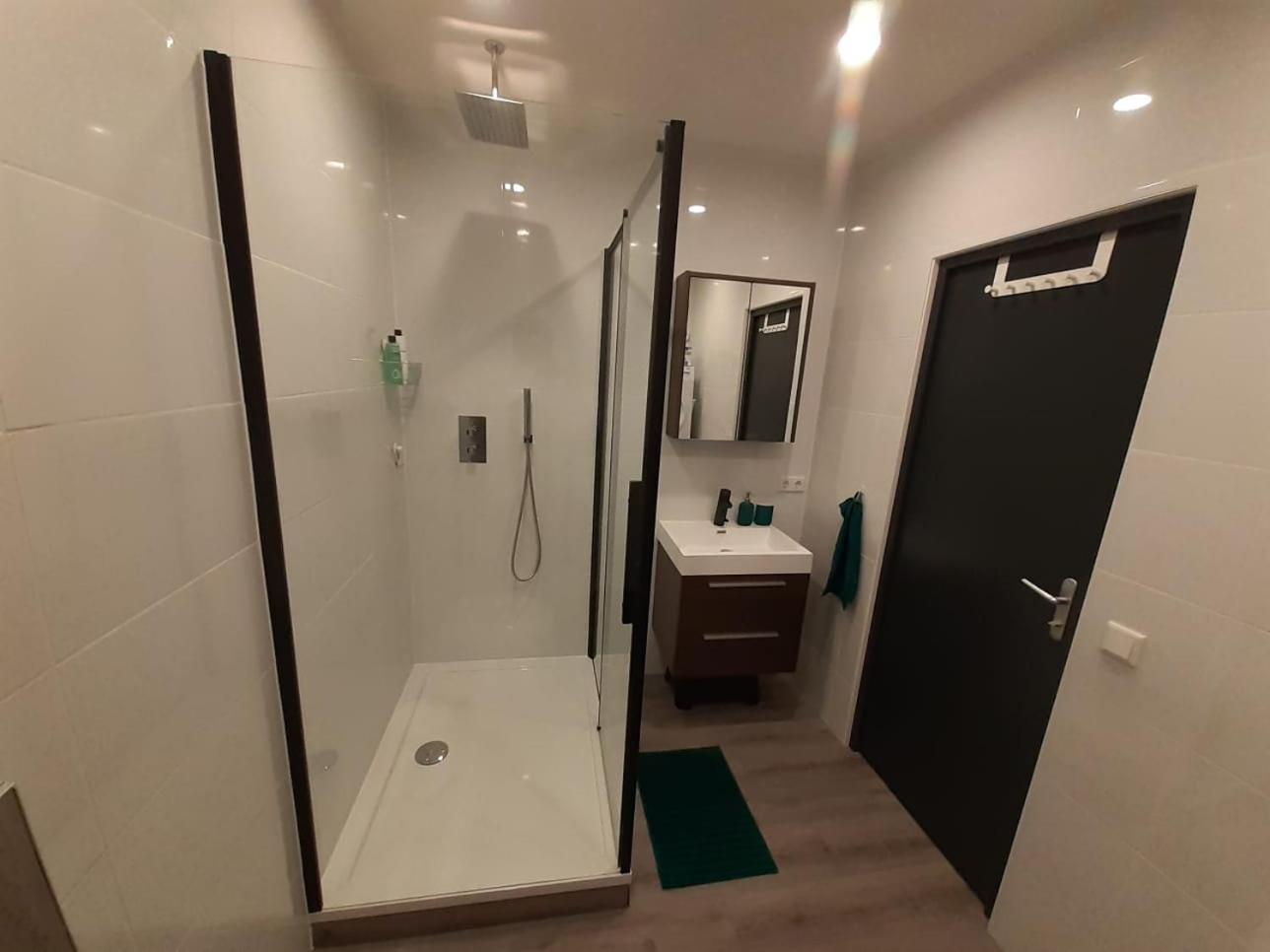 Appartement Deluxe Tilburg Bagian luar foto
