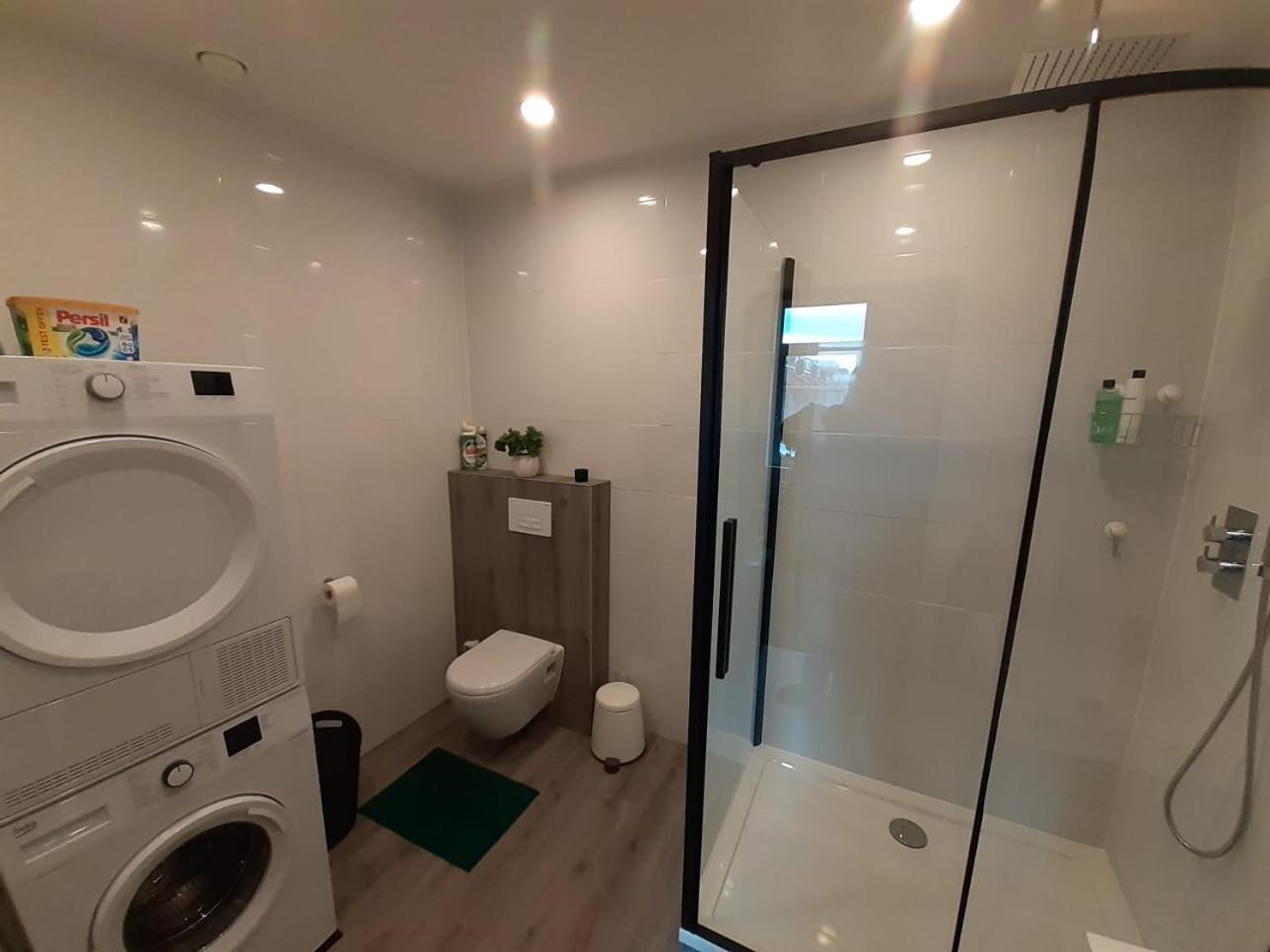 Appartement Deluxe Tilburg Bagian luar foto